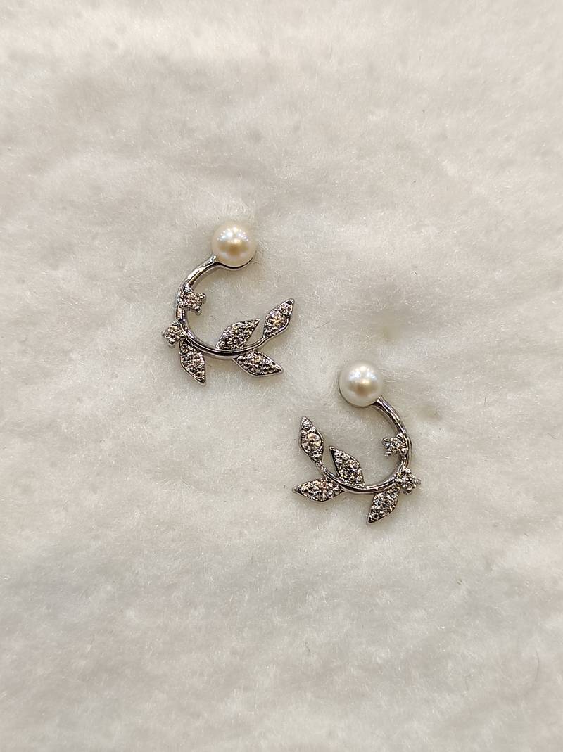 White pearl earrings