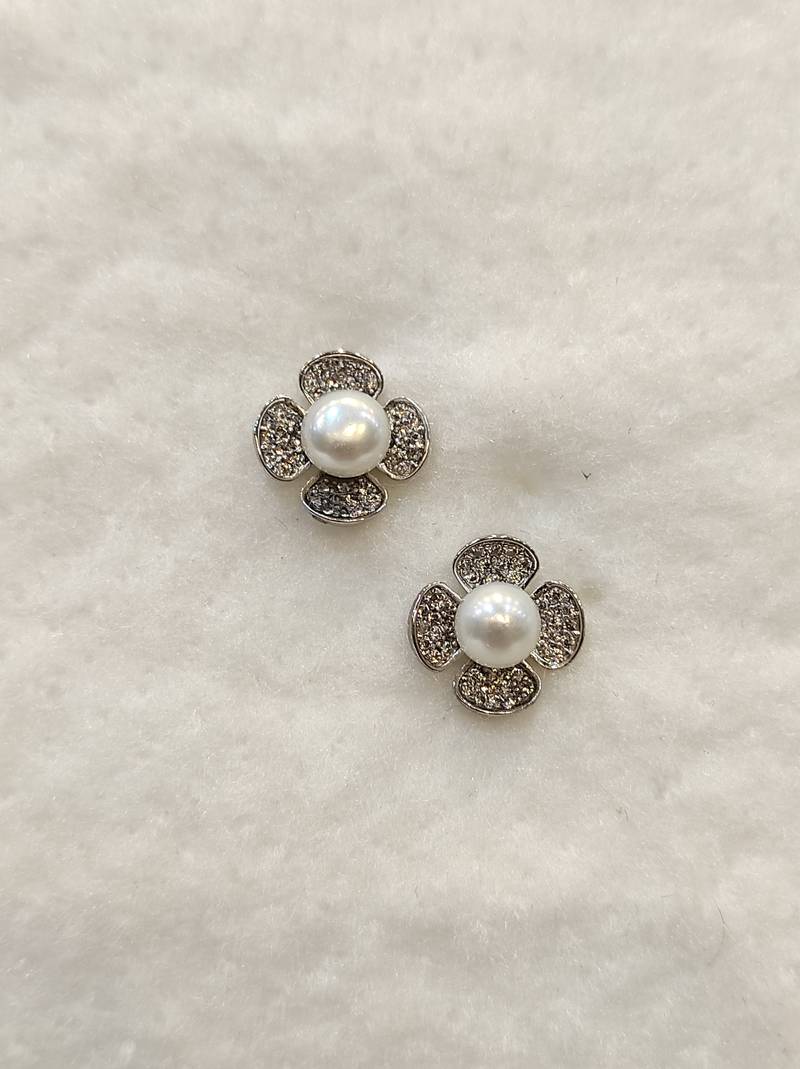 White pearl earrings