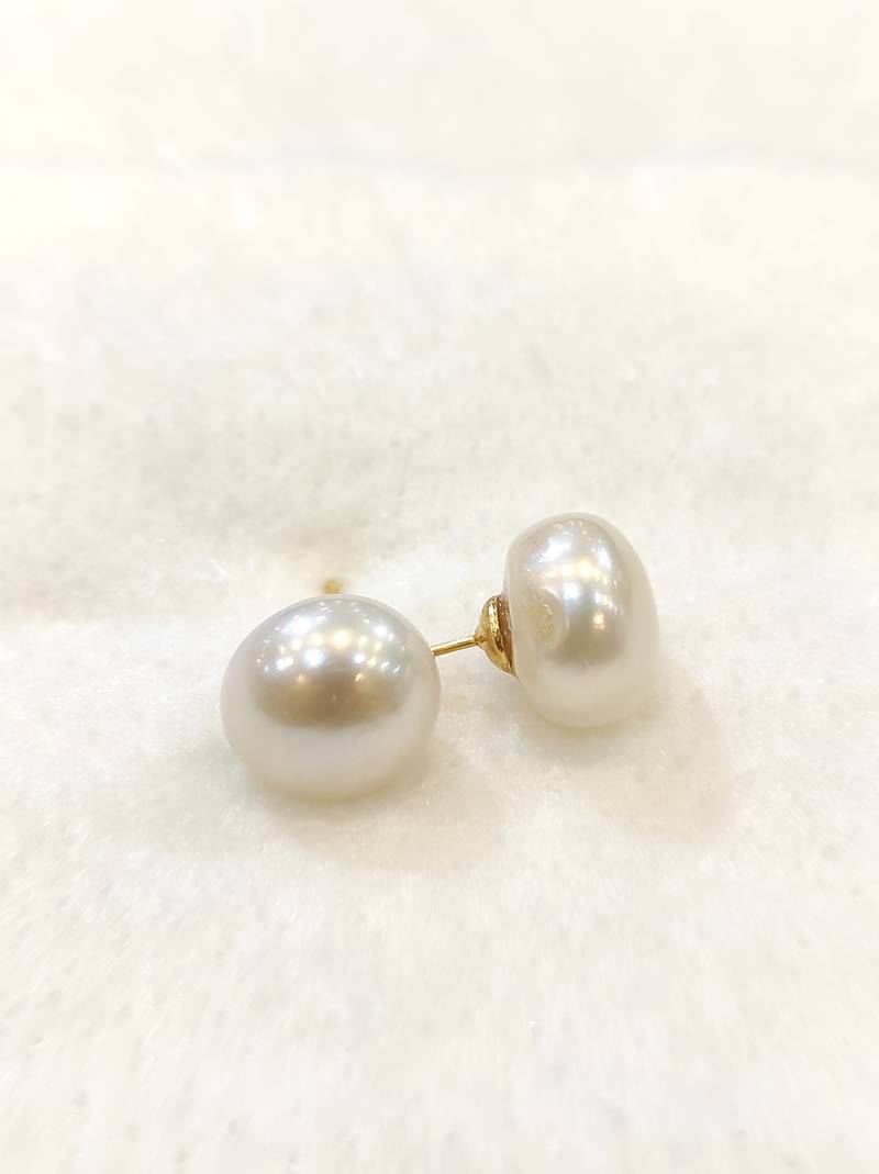 White pearl earrings