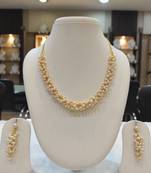 White pearl necklace-sets