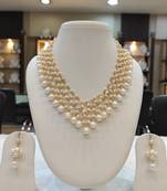 White pearl necklace-sets