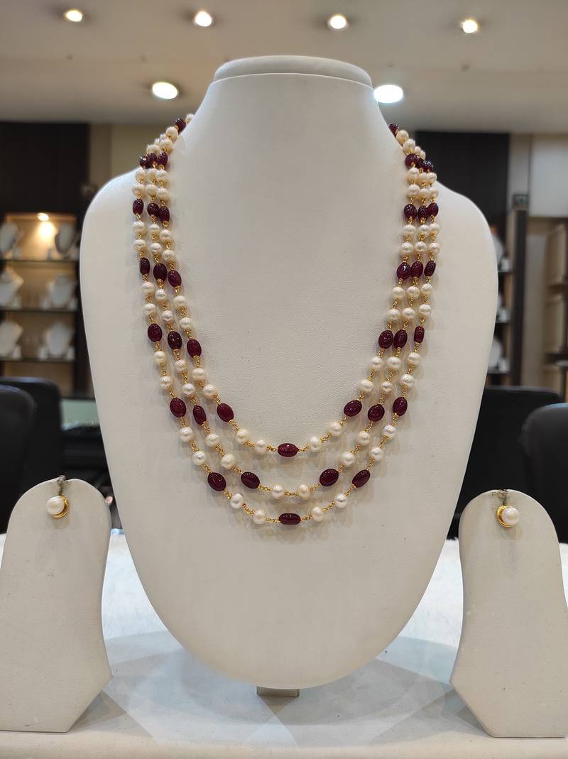 Red pearl necklace-sets