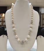 White pearl necklace-sets