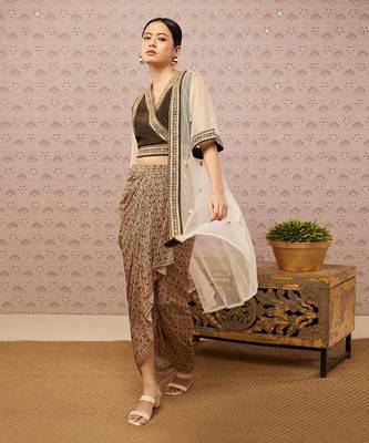 Sarouk Printed Drape Skirt Set With Jacket 2
