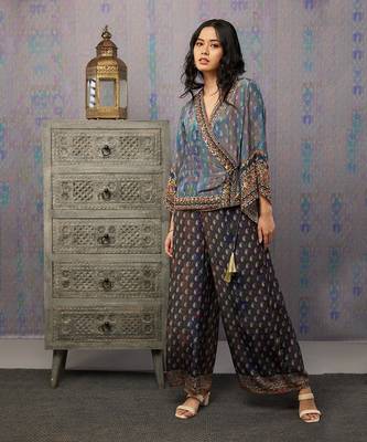 Ikaya Embroidered Angarkha Set 2