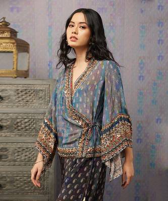 Ikaya Embroidered Angarkha Set 4