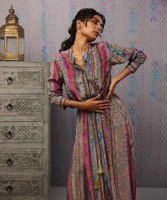 Ikaya Embroidered Dress With Tie-Up 3