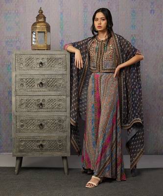 Ikaya Printed Co-Ord Set With Cape 1
