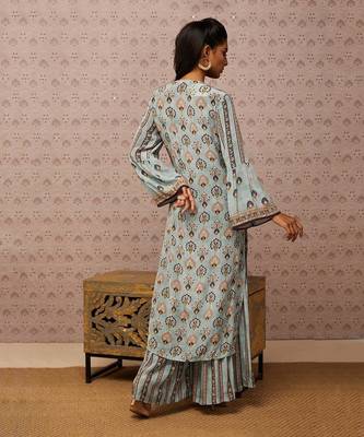 Sarouk Embroidered Angarkha Set 5