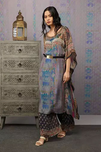 Ikaya Embroidered Kaftan Set With Belt