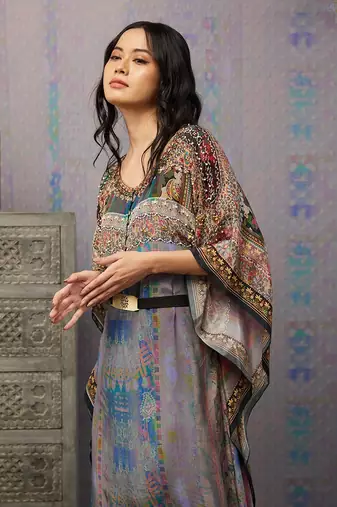 Ikaya Embroidered Kaftan Set With Belt