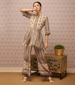 Sarouk Embroidered Kurta Set