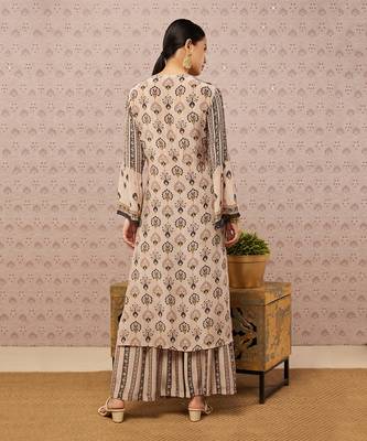 Sarouk Embroidered Angarkha Set 5