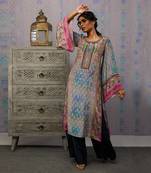 Ikaya Embroidered Kurta Set