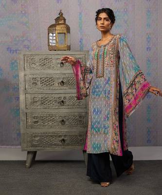 Ikaya Embroidered Kurta Set 2