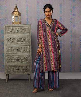 Ikaya Printed Angarkha Kurta Set 1