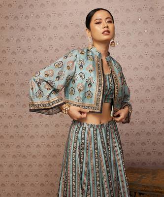 Sarouk Embroidered Lehenga Set With Jacket 3