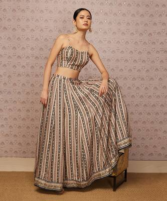 Sarouk Embroidered Lehenga Set With Jacket 4