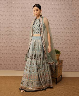 Sarouk Embroidered Lehenga Set With Dupatta 2