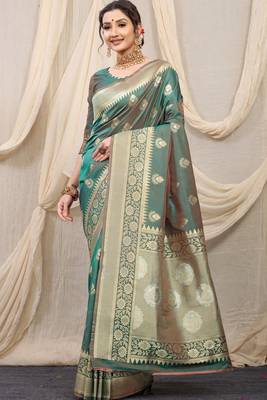 Green Woven silk blend Saree With Blouse 1