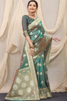 Green Woven silk blend Saree With Blouse 2
