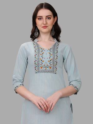 Gruhnaree Sky Floral Yoke Design A-Line Kurta 4