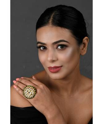 Classic Gold Tone Kundan-Inspired Pearl Beaded Adjustable Ring 2