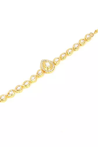 Handcrafted Gold Kundan bracelet with pearls