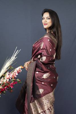 Maroon Faux kanchipuram Blend Pure silk handloom saree 2