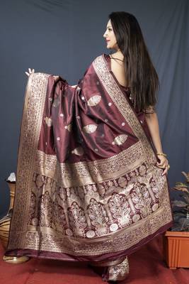 Maroon Faux kanchipuram Blend Pure silk handloom saree 4
