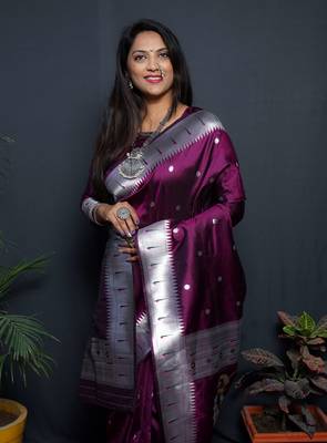 Purple Woven Paithani silk blend Saree With Blouse 3