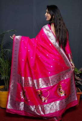 Pink Woven Pure Paithani Silk Blend Saree With Blouse 3