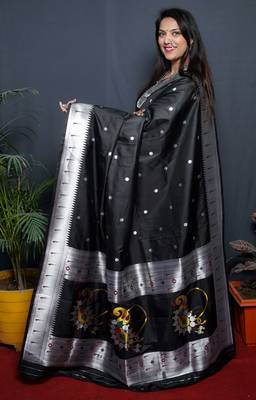 Black Woven Paithani silk blend Saree With Blouse 2