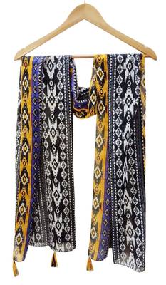 Printed scarves with fringes 2