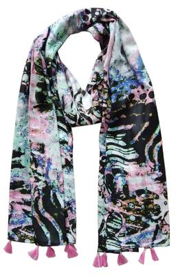 Printed Scarves With Fringes 1