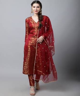 Maroon Brocade Straight Kurti With Straight Pants and Organza Dupatta 1