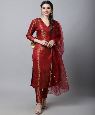 Maroon Brocade Straight Kurti With Straight Pants and Organza Dupatta 4