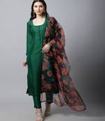 Sizzling Green Kurti with Pants and Printed Dupatta