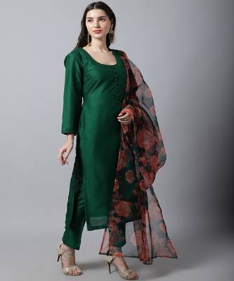Sizzling Green Kurti with Pants and Printed Dupatta 3