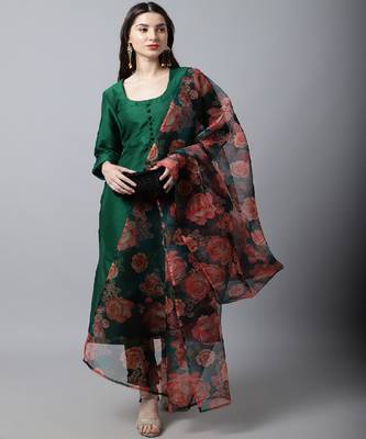 Sizzling Green Kurti with Pants and Printed Dupatta 4