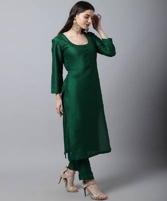 Sizzling Green Kurti with Pants 5