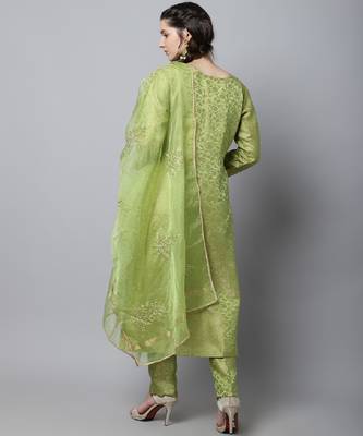 Maharani Green Embroidered Kurti With Straight Pants And Organza Dupatta 2