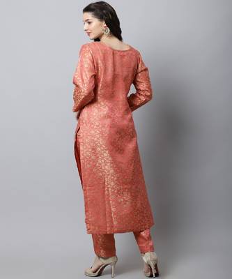 Maharani Pink Embroidered Kurti With Straight Pants 2