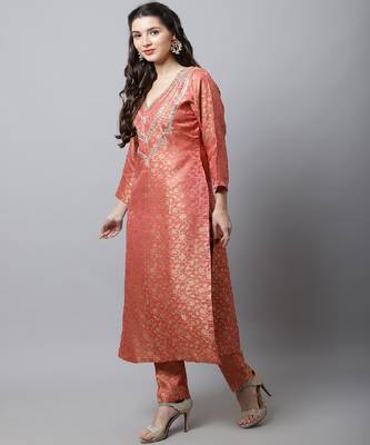 Maharani Pink Embroidered Kurti With Straight Pants 3