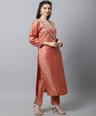 Maharani Pink Embroidered Kurti With Straight Pants 4