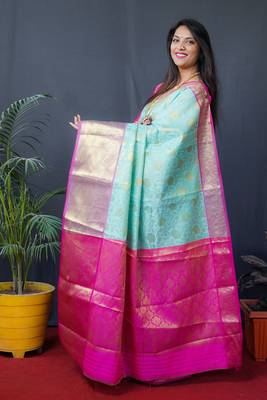 Light blue woven kanchipuram silk blend saree with blouse 2