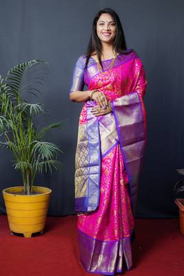Pink woven kanchipuram silk blend saree with blouse 2