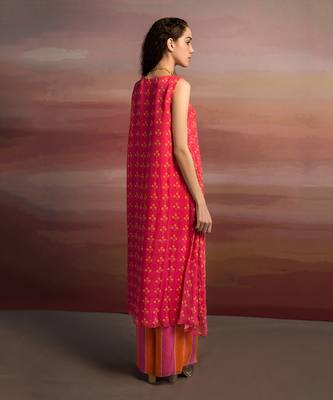 Printed Flower Embroidered Loose Kurta With Pink-Orange Stripe Pant 3