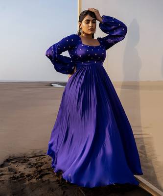 Royal Blue 4 Parts Sleeve Flower Butti Anarkali With Scallop Flower Butti Dupatta 1