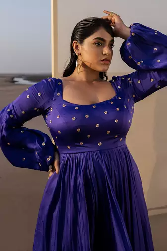 Royal Blue 4 Parts Sleeve Flower Butti Anarkali With Scallop Flower Butti Dupatta
